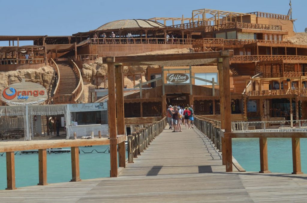 Orange Bay Hurghada – molo i turkusowa woda