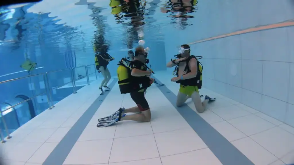 5 nurkowań AOWD Hurghada